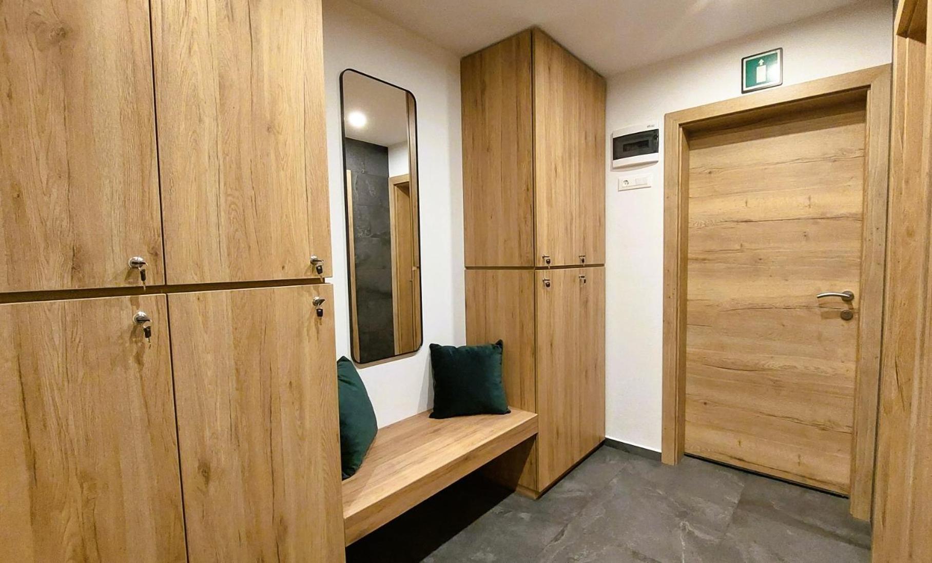 Tempfer 2 Apartments & Rooms With New Wellness 크라니스카고라 외부 사진